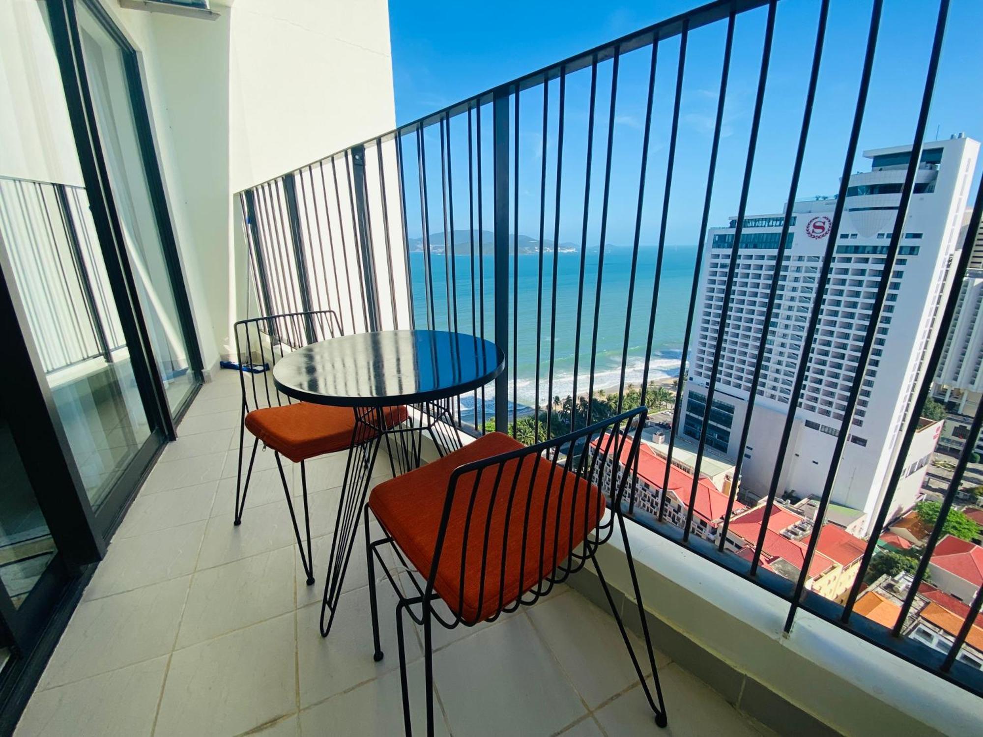 Can Ho Gold Coast O Nha Trang View Bien - Vivastay Dış mekan fotoğraf